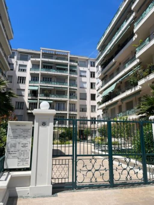 Bel Appartement Au Coeur Du Carre D'Or Massena ニース エクステリア 写真